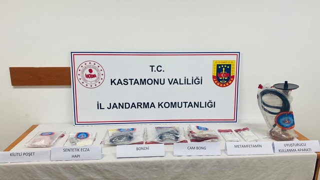 Kastamonu'da uyuşturucu operasyonunda 3 zanlı tutuklandı