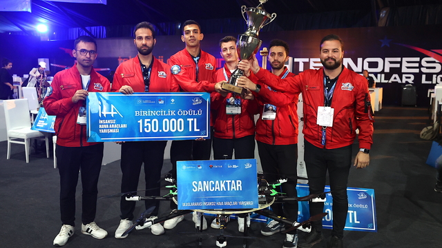 Yapay zekalı İHA platformu "Sancaktar" TEKNOFEST'te 3 ödül aldı