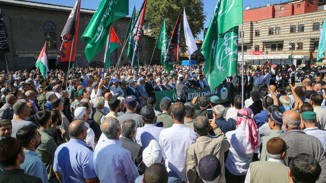 Diyarbakır'da İsrail'in Gazze'ye yönelik saldırıları protesto edildi