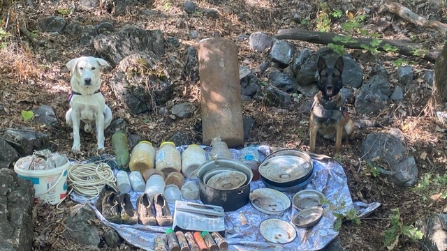 Elazığ'da terör örgütü PKK'ya ait patlayıcı ve yaşam malzemesi ele geçirildi