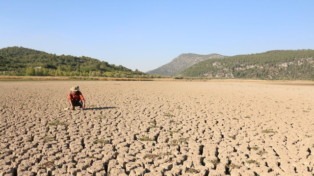 Eğirdir'in beslediği Kovada Gölü de kuruyor