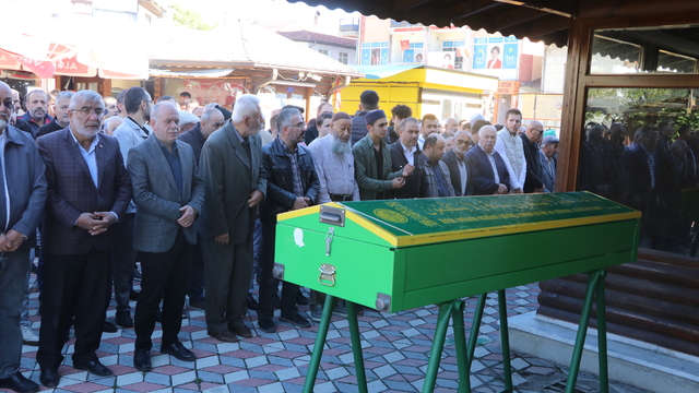 Çankırı'daki kazada hayatını kaybeden çocuk son yolculuğuna uğurlandı