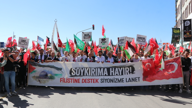 Kırıkkale ve Niğde'de İsrail'in Filistin'e yönelik saldırıları protesto edildi