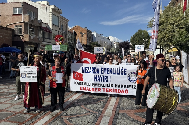 Edirne'de EMADDER'den "adil kademeli emeklilik" talebiyle açıklama 