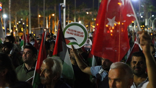 Mersin, Hatay ve Osmaniye'de Filistin'e destek yürüyüşleri düzenlendi