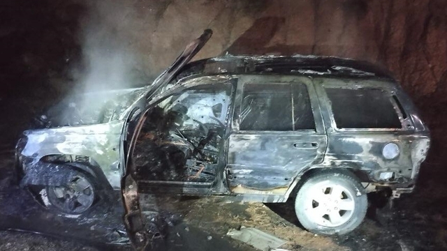 Karabük'te seyir halindeki cip yandı