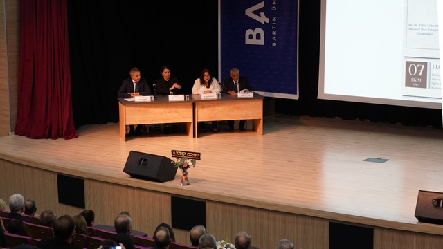 Bartın Üniversitesi'nde "100. Yılında Bartın Gazetesi" paneli düzenlendi