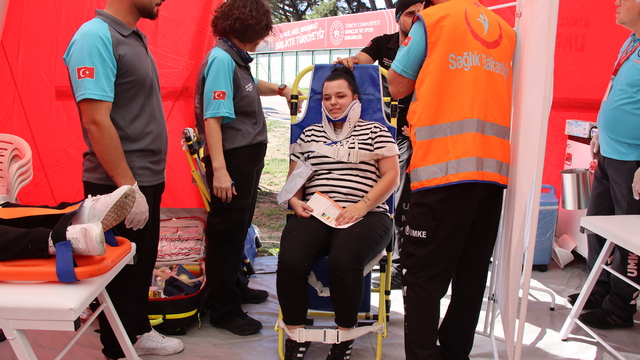 Kırklareli'nde "Yerel Düzey Afet Sağlık Grubu Operasyon Planı Tatbikatı" gerçekleştirildi