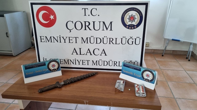 Çorum'da araçlarında uyuşturucu bulunan 3 kişi yakalandı