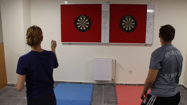 Kırklareli'nde "Avrupa Spor Haftası" kapsamında dart müsabakası yapıldı