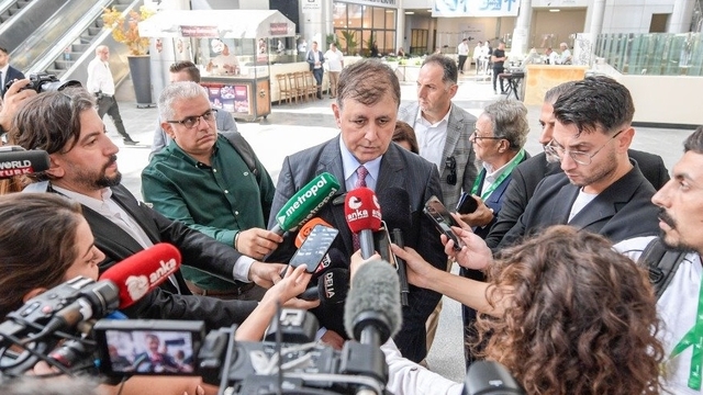 İzmir Büyükşehir Belediye Başkanı Tugay'dan körfez eylem planına "şerhli imza" açıklaması: