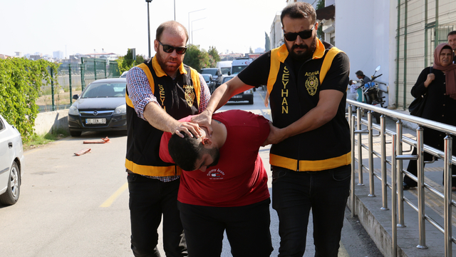 Lise öğrencisini, yolunu kesip taciz etti