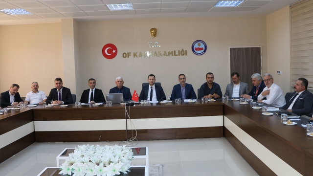 Of'ta eğitim değerlendirme toplantısı yapıldı