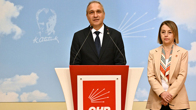CHP Genel Başkan Yardımcısı Özçağdaş, basın toplantısında konuştu: