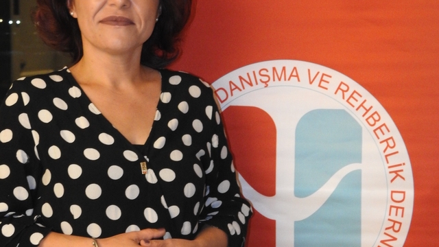 "Ruh sağlığı, bireysel bir mesele değil, politik ve sosyal bir konudur"