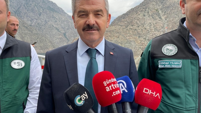 Yusufeli Barajı'nı gezen Vali Ergün: Artvin bir hidro-su, yeşillik ili