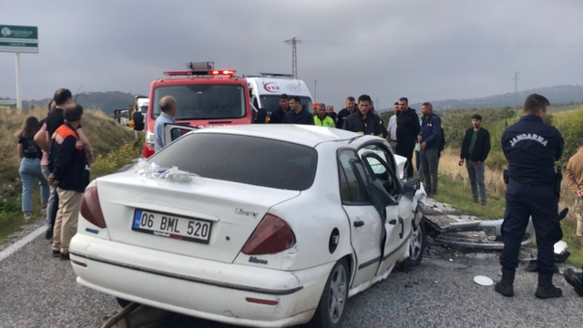 Kırklareli'nde iki otomobilin çarpıştığı kazada 2 kişi yaralandı