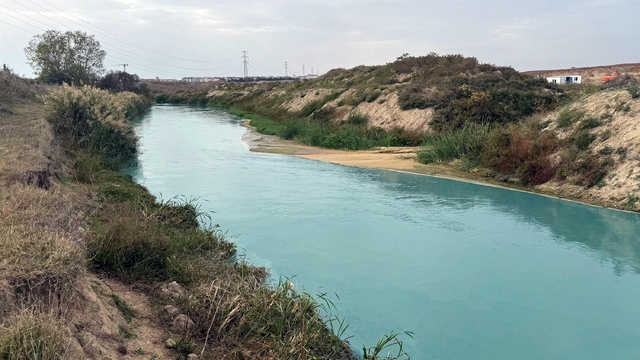 Çorlu Deresi kirlilikten turkuaz renge büründü, ağır kokular yayıldı