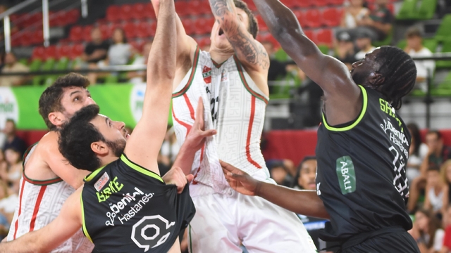 Karşıyaka - Merkezefendi Belediyesi Basket: 105-88