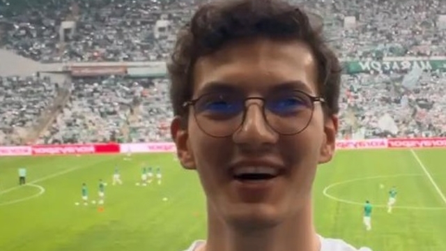 Baba ile oğlu, hasta taşıyan ambulansın önünü kesip sürücüyü darbetti (3)