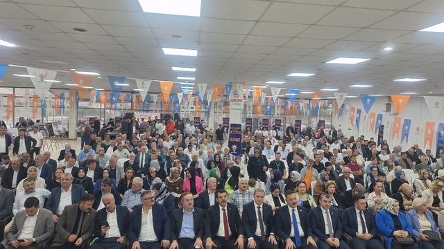 AK Parti Alaplı İlçe Başkanlığına yeniden Altan Güngör seçildi
