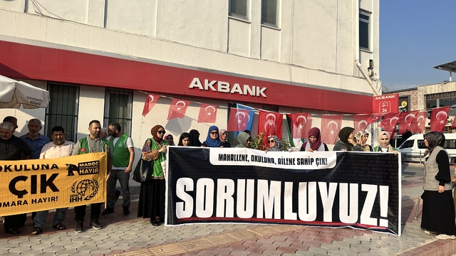 Hatay'da kadına yönelik şiddete tepki gösterisi