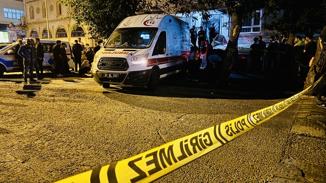 Diyarbakır'da dünür aile fertleri arasındaki silahlı kavgada, damat ve 1 akrabası öldü