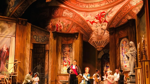 Antalya Devlet Opera ve Balesi "Tosca" operasını sahneledi