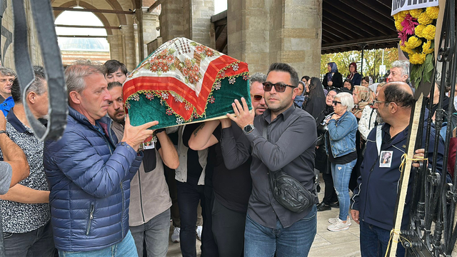 Tekirdağ'da kazada ölen 2 doktor son yolculuklarına uğurlandı (2)