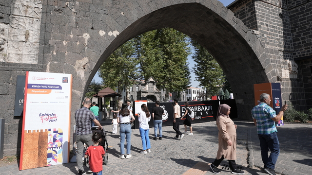 "Diyarbakır Kültür Yolu Festivali" civar kentlerden de ziyaretçileri ağırlıyor