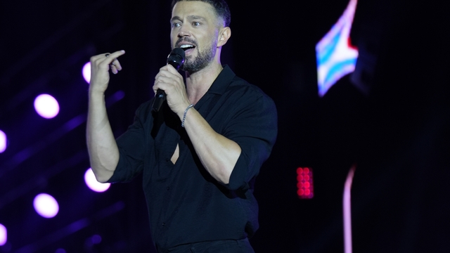 "Diyarbakır Kültür Yolu Festivali"nin ilk gününde Murat Boz sahne aldı
