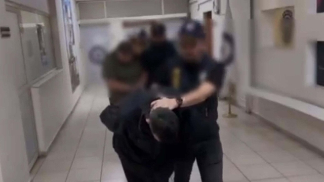 İzmir'de yatırım danışmanlığı dolandırıcılığında 7 tutuklama