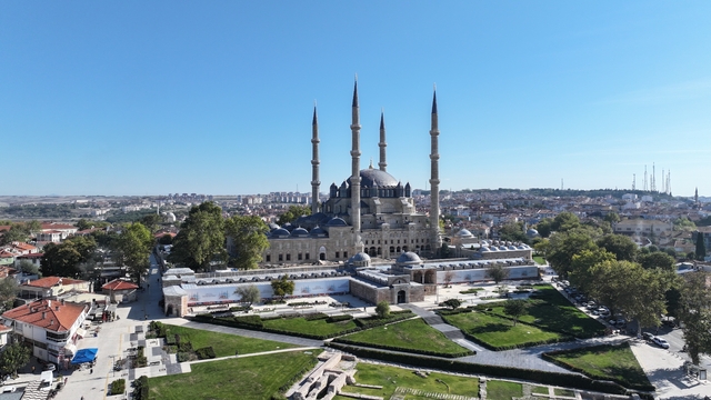 Selimiye Camisi'nin dış cephe restorasyonu, minare ve kurşun işleri tamamlandı