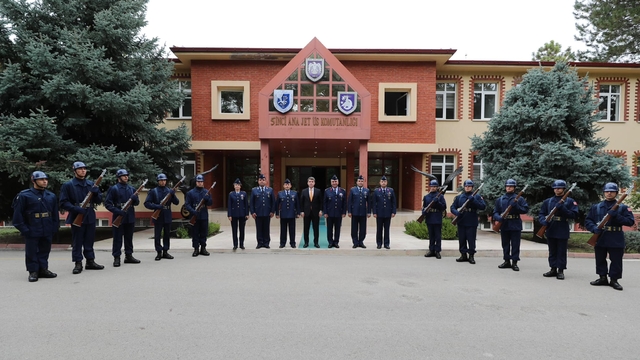 Amasya Valisi Bakan, Merzifon'da ziyaretlerde bulundu