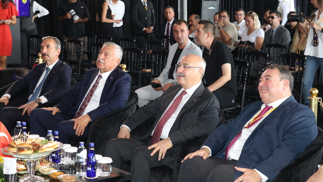 Adana'da Gratis'in yeni lojistik merkezinin temel atıldı