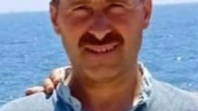 Mardin'de iki kamyonet kafa kafaya çarpıştı: 1 ölü, 3 yaralı (2)