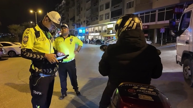 Sinop'ta kurallara uymayan motosiklet sürücülerine idari para cezası uygulandı