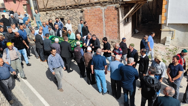 Oğuzlar'da vefat eden 105 yaşındaki Hacı Hasan Turan defnedildi