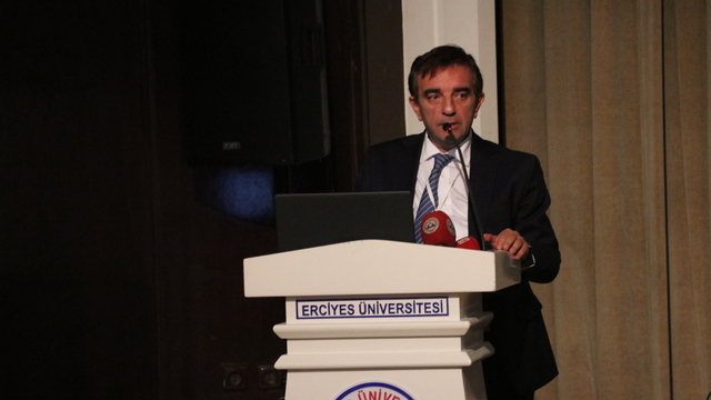 Turkovac'ı geliştiren Özdarendeli: Aşıların ne kadar stratejik olduğunu pandemide yaşadık