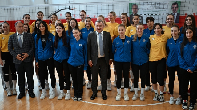 Bakanlar Tekin ve Bak, Trabzon'da Erdemoğlu Spor Lisesi Kompleksi'nin açılışında konuştu: