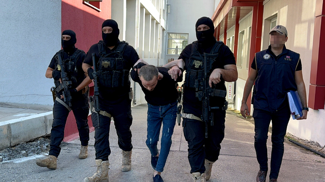 MİT'in Afrika'da yakaladığı El Kaide üyesinin itirafıyla Adana'da bir terörist daha yakalandı