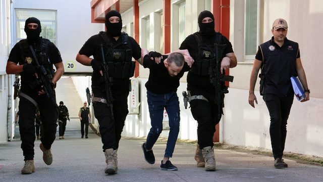 MİT'in sınır ötesi operasyonu ile yakalanan El Kaide üyesi ile suç ortağı adliyede