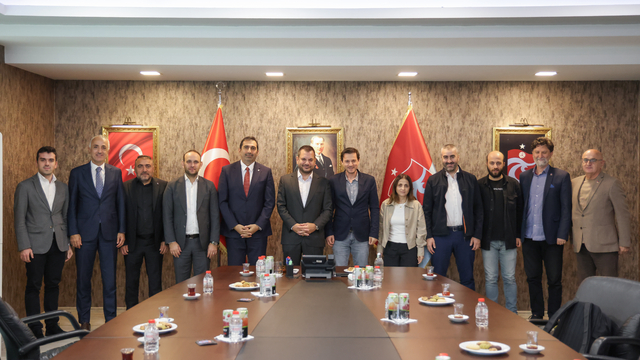 Trabzonspor Kulübü Başkanı Doğan, TSYD Trabzon Şubesi yöneticileriyle bir araya geldi