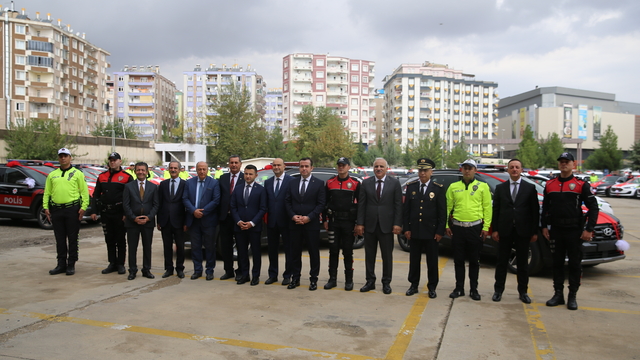 Diyarbakır'da İl Emniyet Müdürlüğüne 50 araç tahsis edildi