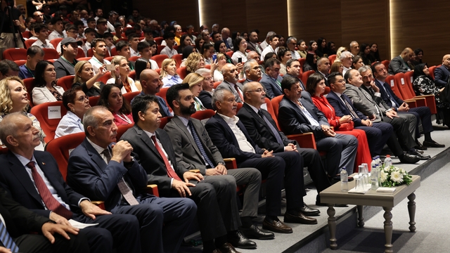 Adana Lezzet Festivali, 'Çukurova Tarım Zirvesi' ile başladı