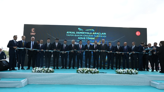 Cevdet Yılmaz: Ürettiğimiz vagon ve hızlı tren projeleri ile küresel rekabette güçlü konuma ulaşacağız