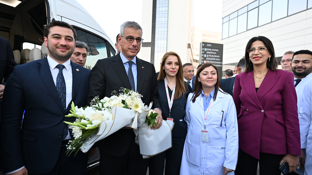 Sağlık Bakanı Memişoğlu, Gaziantep Şehir Hastanesini ziyaret etti: