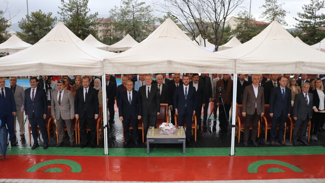 Karabük'te bilim şenliği başladı