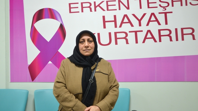 Kardeşlerinin ısrarıyla yaptırdığı tarama sayesinde erken teşhisle kanseri yendi