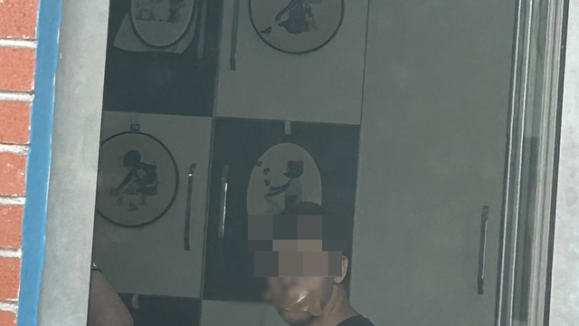 Okulda down sendromlu oğlunun ağzı bantlı fotoğrafı yayınlanan anne: Çekip paylaşandan şikayetçiyim